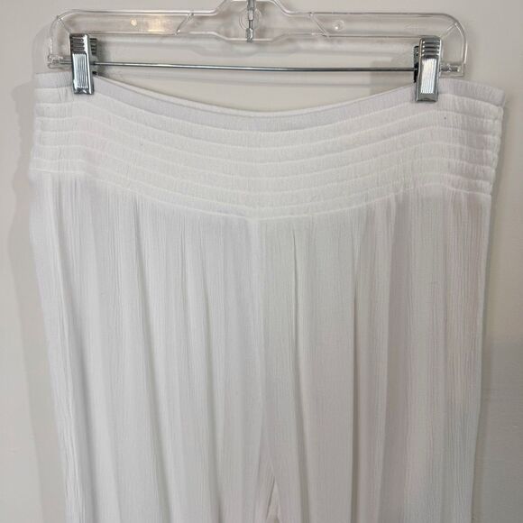 Shade & Shore White Smocked Waist Side Slit Cover-Up Pants | Large | Swim - Picture 5 of 10